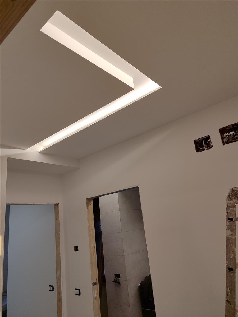 Illuminazione a incasso nel controsoffitto